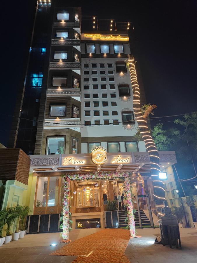 Prime Land Hotel Varanasi Luaran gambar