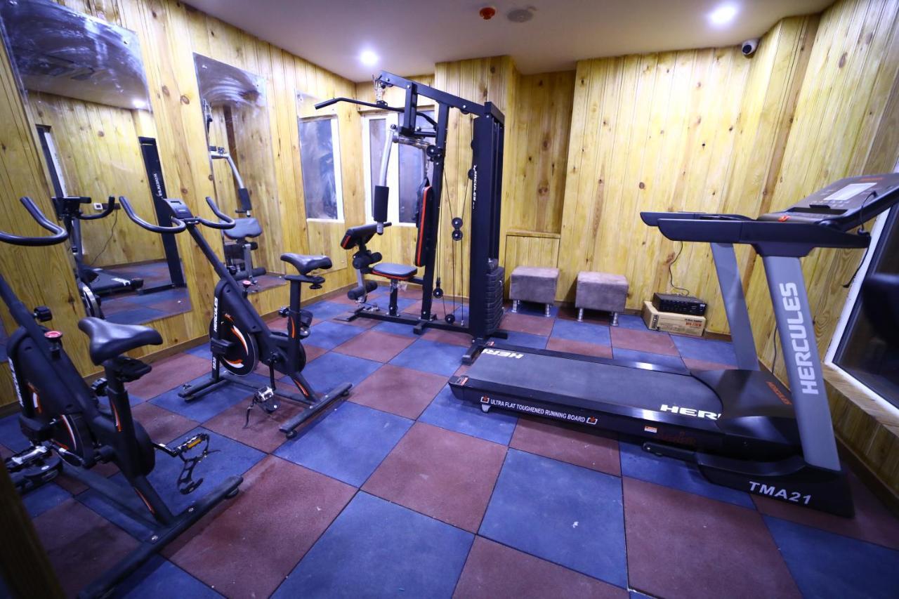 Prime Land Hotel Varanasi Luaran gambar
