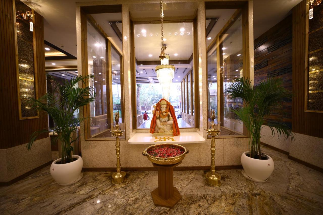 Prime Land Hotel Varanasi Luaran gambar