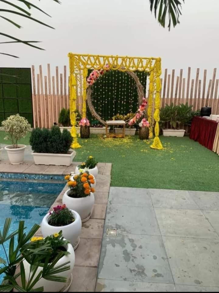Prime Land Hotel Varanasi Luaran gambar