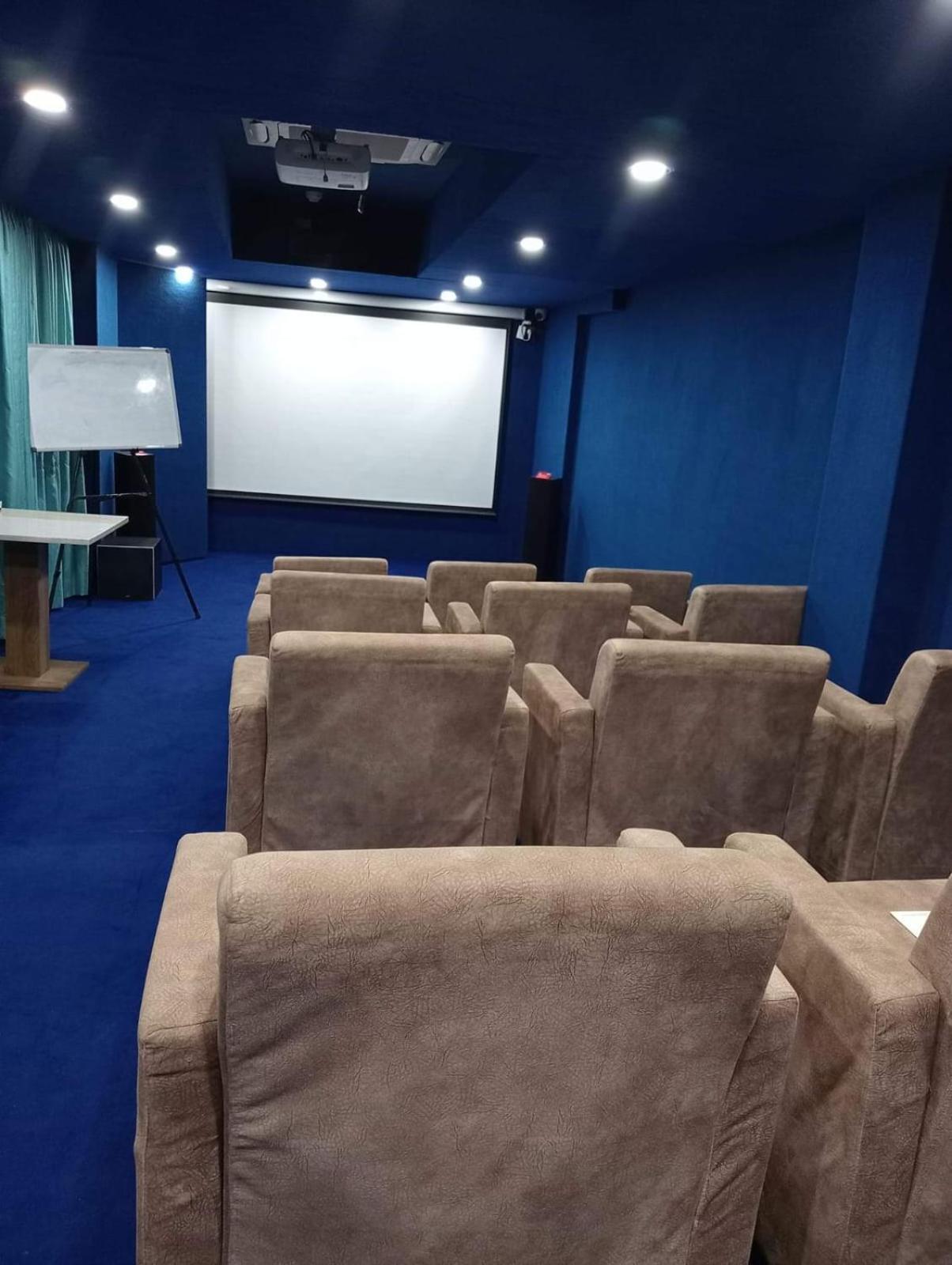 Prime Land Hotel Varanasi Luaran gambar