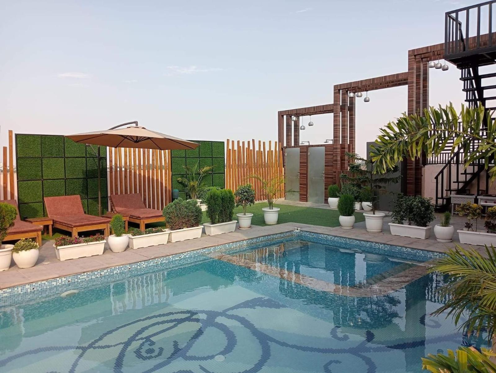 Prime Land Hotel Varanasi Luaran gambar